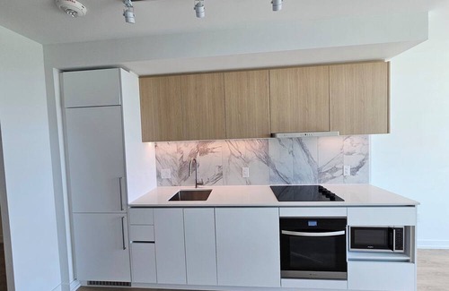 North York House | Sheppard West 2b2b Condo Unit