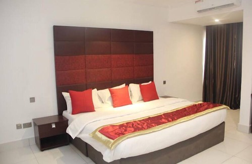 Ijebu Ode Hotel | AM 2 PM Hotel and Suites