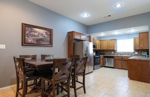 Fort Smith House | Spacious 4 Bedroom Home Minutes from Interstate.