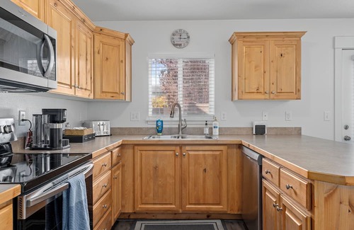 Maeser House | Escape to our Family-Friendly Work and Stay Oasis