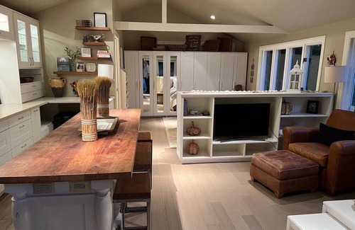 The Willows Cottage | Nice cottage in Menlo Park close to Stanford University & Hospital & Facebook