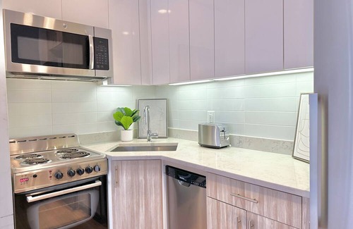 Chelsea Apartment | Charming 1-bedroom apartment with AC and WiFi in delightful New York