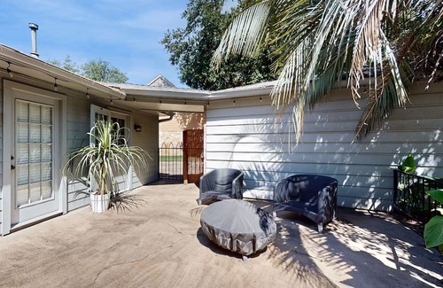 Spring House | 4-bedroom dog-friendly home with patio & backyard