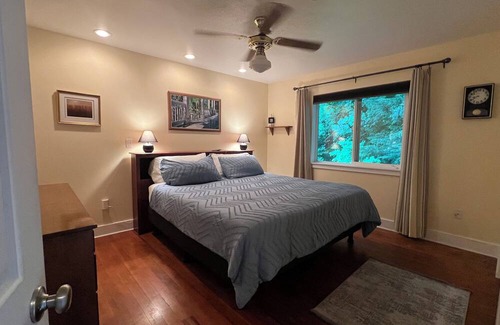 Union House | NEW: Alderbrook Area Private Beach House