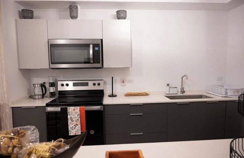 San Juan-Laventille Apartment | 10 minutes from Maracas Bay /Gated 3BD Apartment with Pool and Gym…