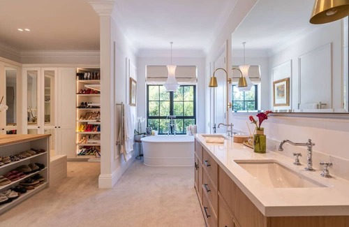 Bishopscourt House | Luxurious Villa In Secure Estate