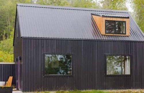 Liberty House | The Anthracite at Crie Hill - A Luxury Off-Grid Retreat