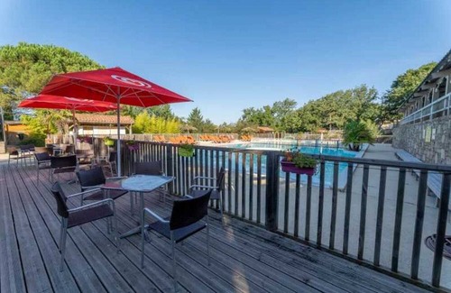 Crayssac House | Camping 4 étoiles - Parc aquatique - ccaadgi