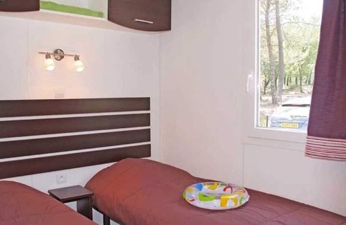 Canet-de-Salars House | Camping 4 étoiles - Parc aquatique - ccaaaag