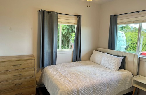 Kula House | Maui Sunset - 2 bedroom cottage, sleeps 6
