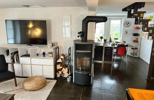 Langgasse-Felsenau House | House with garden on the Aare. Close to the city and traffic-calmed.