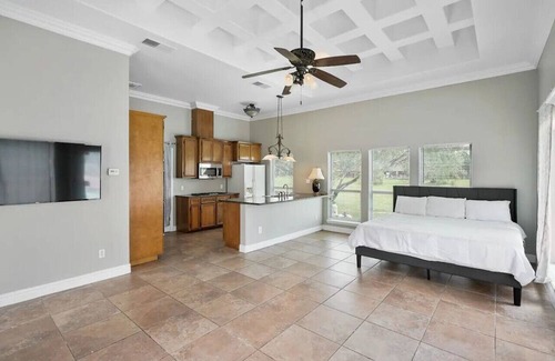 South Side House | 301A) Two homes with two Pools!