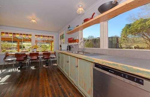 South Bruny House | Ventnor Guest House ~enchanting Cottage!