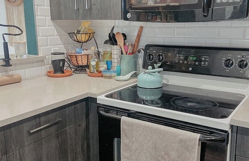 Knox - Henderson House | Your Uptown Condo: 2B/1.5Bath