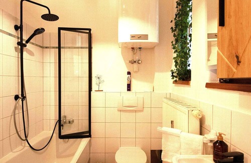 Graz City Centre Apartment | Augarten Apartment für Zwei im Grazer Stadtzentrum. Direkt am Park und Freibad