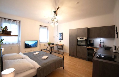 Graz City Centre Apartment | Augarten Apartment für Zwei im Grazer Stadtzentrum. Direkt am Park und Freibad