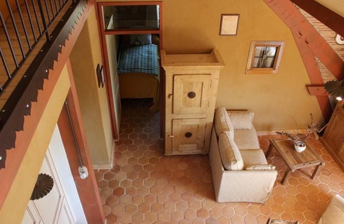 Brison-Saint-Innocent House | LE CLOS DES BURGONDES