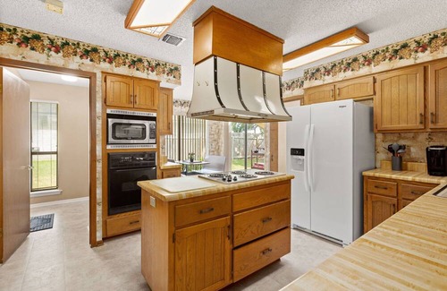 North San Antonio - SAT House | Vintage San Antonio Home with Private Pool, 3 bedroom/2 bathroom