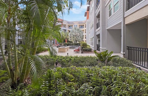 Carver City - Lincoln Gardens Apartment | Luxury 1st Floor 1 BR, Central Tampa