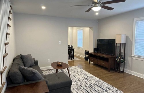 Northeast House | Fully furnished 4-bdr family-friendly townhome in NE of Washington DC