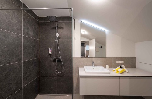 Neustift Im Stubaital Apartment | Holiday apartment with wellness area and ski room
