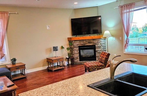 Fort St. John House | Family-size Spacious Executive Duplex