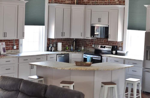 Danville Apartment | Beautiful 2-bedroom loft apartment with AC and WiFi in lovely Danville
