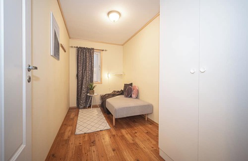 Haugesund Apartment | 2-bedroom apartment in center of Haugesund with WiFi and parking