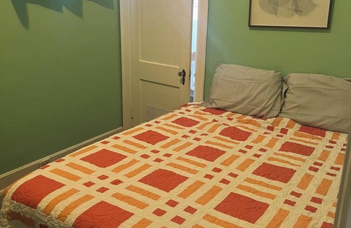 Maysville Apartment | Cozy 1-bedroom apartment in Maysville right in the entertainment district.