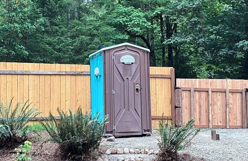 West Hills RV Rental | Marvelous camp near Rocky Brook Falls - Brook