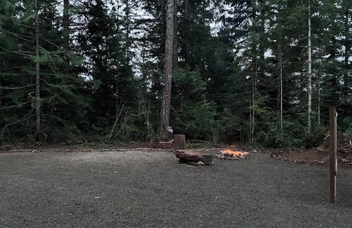 West Hills RV Rental | Marvelous camp near Rocky Brook Falls - Brook
