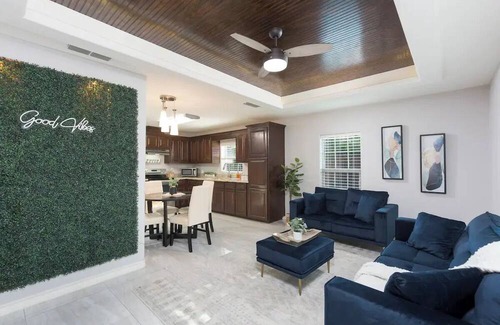 Weslaco House | Mid Valley Casita Delight