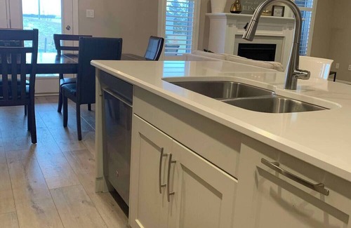 Plympton-Wyoming House | This house is a 4 bedroom(s), 2 bathrooms, located in Plympton - Wyoming, ON.