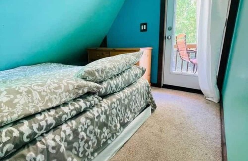 Colborne House | Alicia Bliss Lakefront