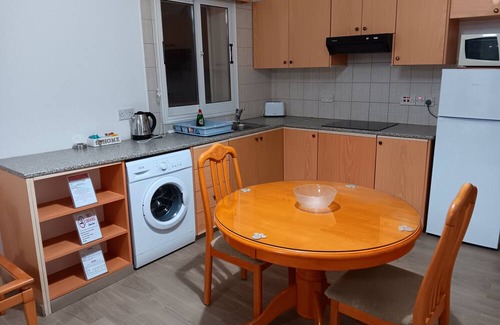 Emba Apartment | Cozy studio in delightful Chloraka - Paphos with AC, WiFi