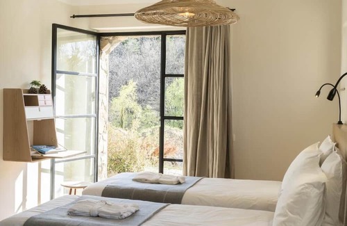 Oppedette Hotel | Domaine de Saint Quentin