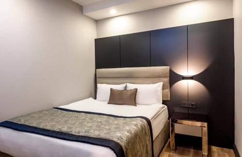 Sisli Apartment | A Palace Suites - One-Bedroom Suite 2