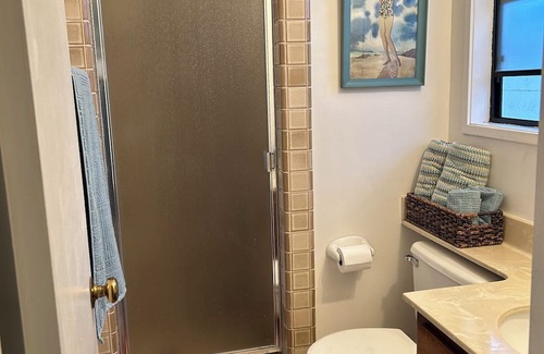 Downey House | Spacious 4-bedroom house in fabulous Downey with AC, WiFi. Close to Disneyland.