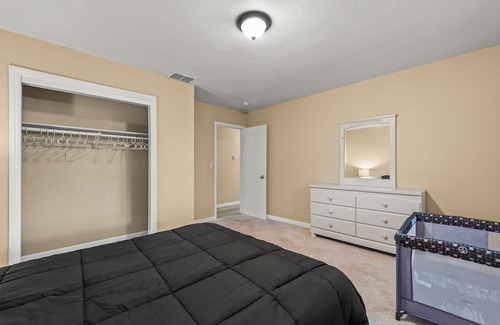 Antioch House | Entire House! KING SIZE BED