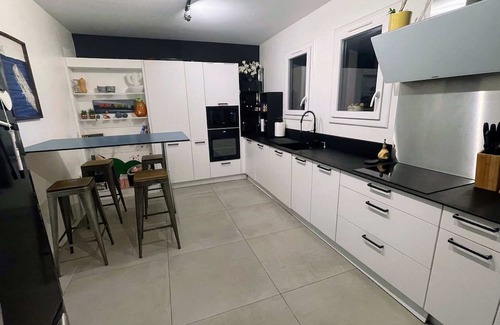 Mezzavia House | Top of villa with sea view and swimming pool in Ajaccio