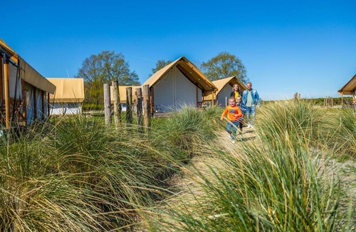 Biddinghuizen House | Bosvilla 10 by Interhome