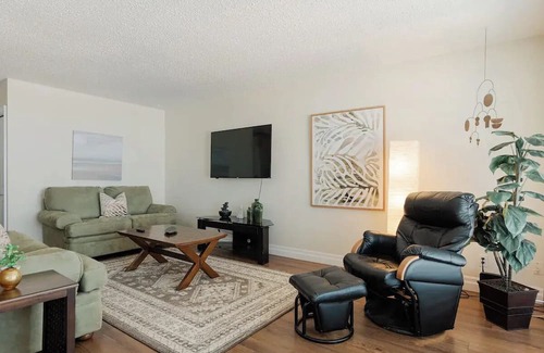 Fort McMurray Apartment | Comfy Newly Renovated Bedroom