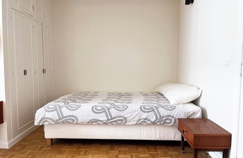 Postel Apartment | Spacious Studio In Best Area (LOUISE)