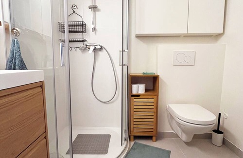 Postel Apartment | Spacious Studio In Best Area (LOUISE)