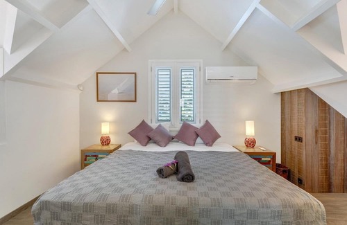 Playa House | Kas Koral - Authentic, luxury oceanfront villa in Kralendijk