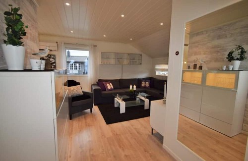 Farsund Apartment | Fewo 'Listastrand 2', Borhaug - Tjörvehavn, Listaland, South-Norway Agder, very chic apartment with large roof terrace and sea view at the bay Bausje with long beach, 4-5 adults or 2 adults and 3 children, 2 bedrooms, 1 shower room, WLAN Internet.