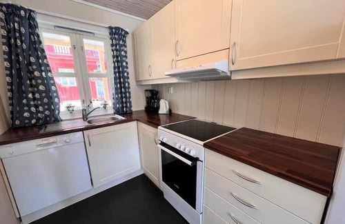 Lindesnes House | Furuholmen Brygge 31