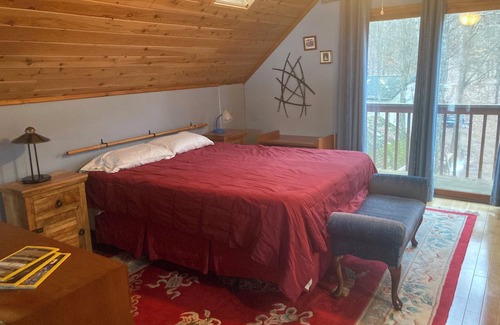 Paris Cabin | Your Own Nature Preserve