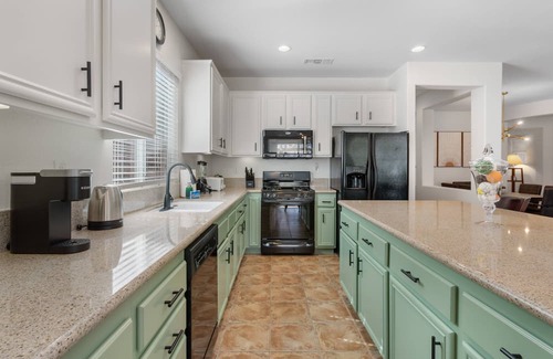 Indio House | New/Indian Palms Retreat/Near Music Festival/Golf/Dog-Friendly/Pickleball/Tennis#051502