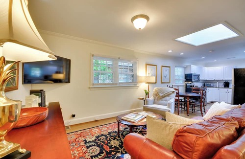 Winston - Salem Cottage | Charming Cottage - Near Wake Forest!